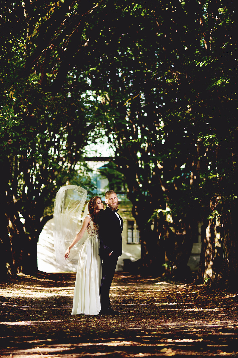 Plener ślubny w Parku w Mogilanach 5