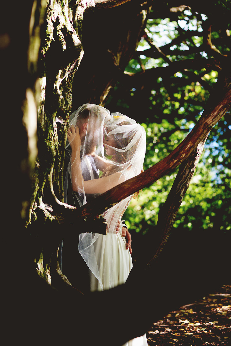 Plener ślubny w Parku w Mogilanach 6